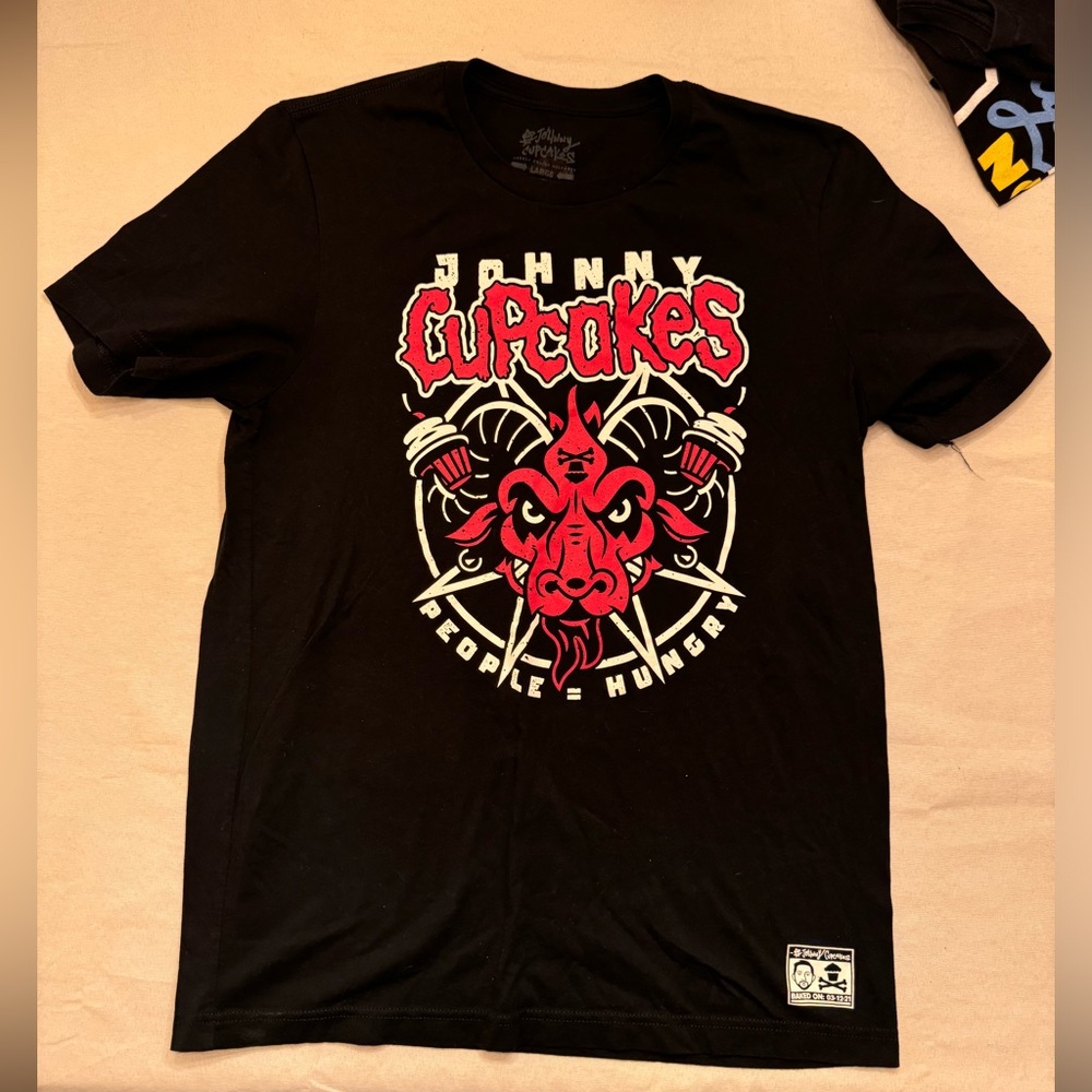 Johnny Cupcakes Slipknot Men’s Size Large